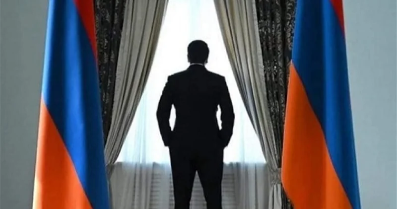 Коррупция, клановость и давление: СМИ раскрыли причины ухода Алена Симоняна