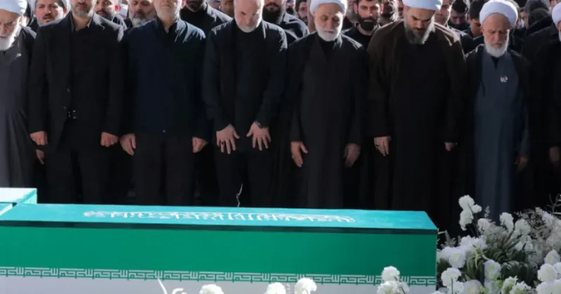 Müctəba Xamenei atasının dəfn mərasimində iştirak etmədi