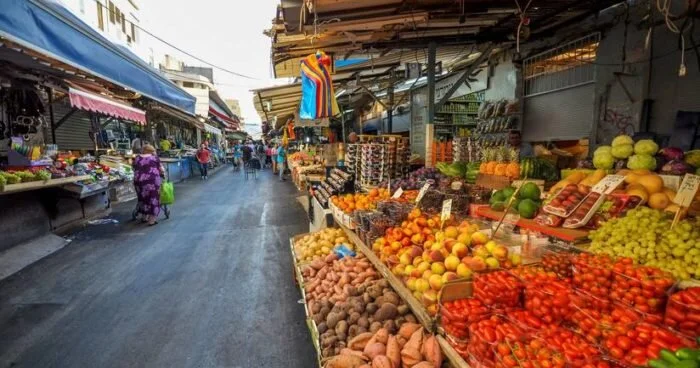 Deputatın fikrinə sözardı: Yerli məhsulları marketə kim buraxmır?