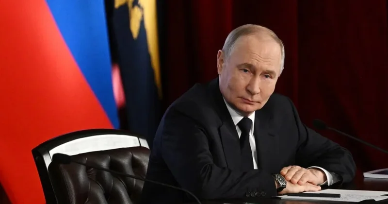 Рейтинг Путина снижается вторую неделю подряд