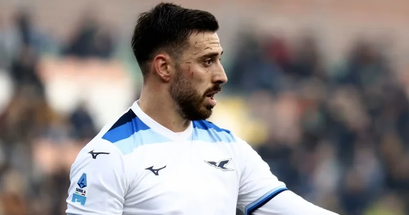 “Milan” “Latsio”nun müdafiəçisini 30 milyon avroya transfer edəcək