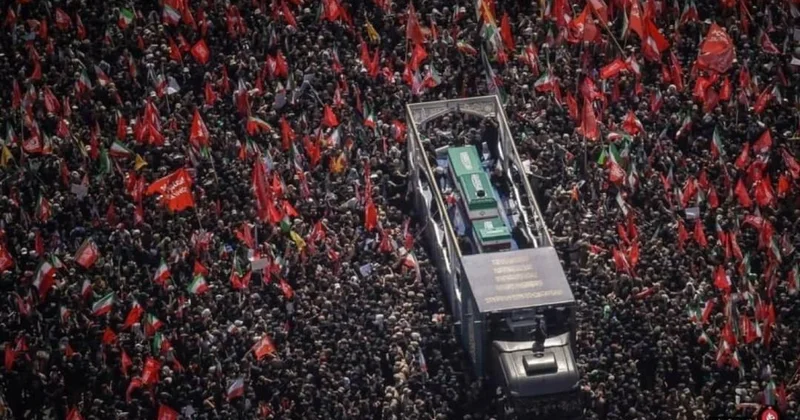 TƏCİLİ! Xameneinin dəfn olunduğu yerə hücum edildi Ölənlər və yaralananlar var