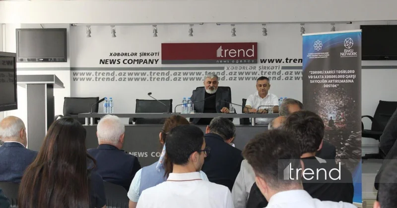 “Zərərli xarici təsirlərə və saxta xəbərlərə qarşı sayıqlığın artırılmasına dəstək” layihəsi çərçivəsində növbəti tədbir keçirib FOTO VİDEO