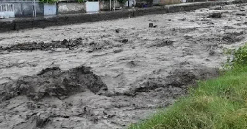Не успели взять даже обувь…Загатала пала жертвой стихии наши беды