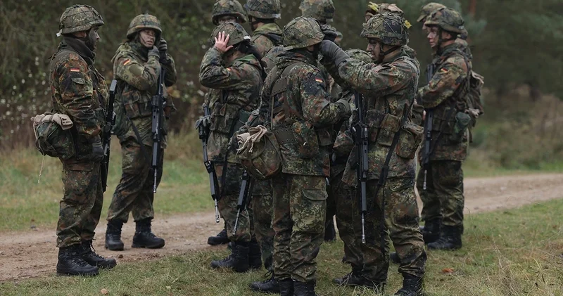 Der Spiegel: Германия закроет военный лагерь в Ираке