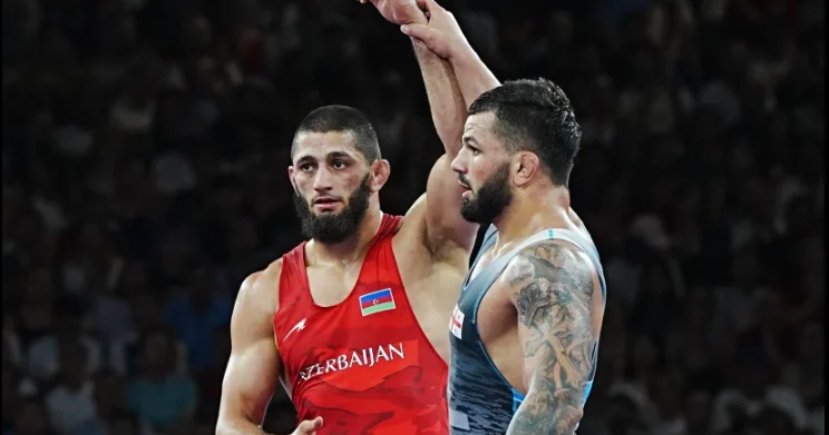 Paris 2024: Azərbaycan idmançısı “bürünc” üçün güləşəcək