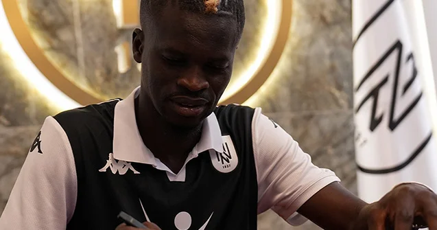 “Neftçi”nin yeni transferi Foto