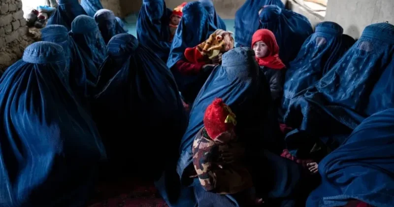BMT nin hesabatı: Əfqanıstanda qadın işçilər ölüm təhdidləri alıb