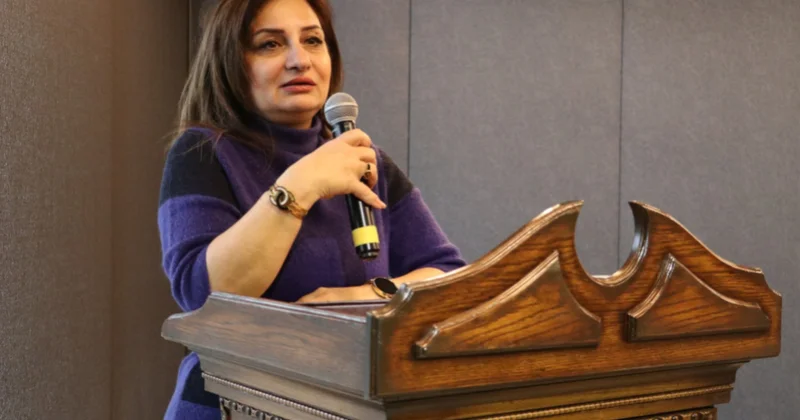 Teatr rəhbəri: Azərbaycanı sülh və rifaha çatdıran Prezidentimizlə qürur duyuruq