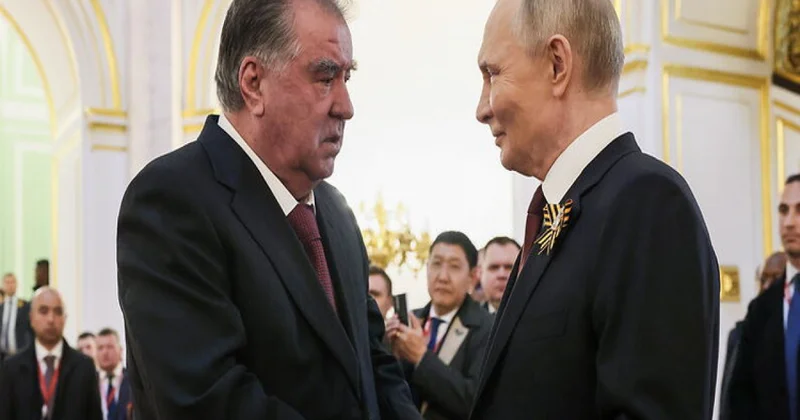 Путин обсудил с Эмомали Рахмоном итоги переговоров с США
