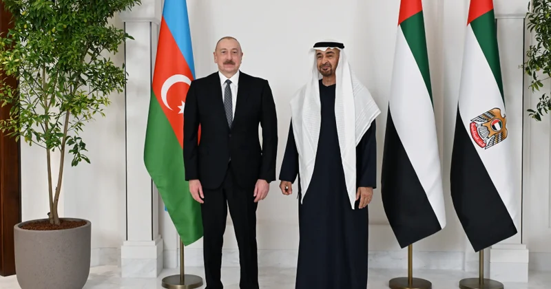 Президент Ильхам Алиев позвонил Шейху Мухаммеду бен Заиду Аль Нахайяну