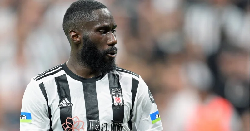 “Beşiktaş”dan ayrıldı, İngiltərə klubu ilə müqavilə imzaladı