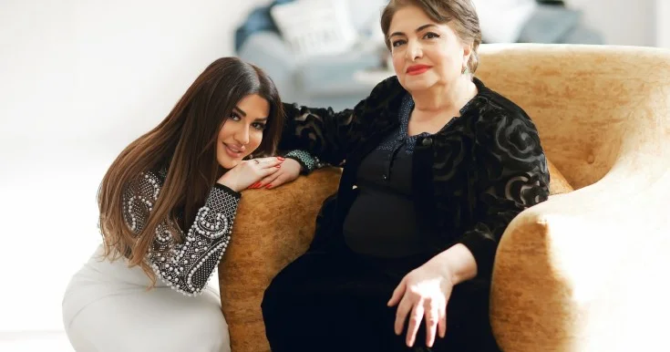 Anasını bu sözlərlə təbrik etdi