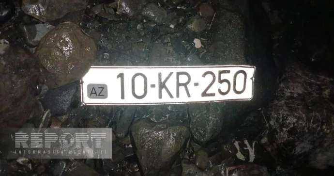 İsmayıllıda avtomobil körpüdən aşaraq yandı