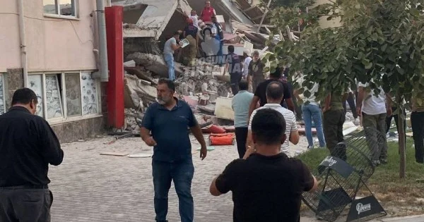 Türkiyədə daha bir güclü zəlzələ oldu YENİLƏNİB (VİDEO)