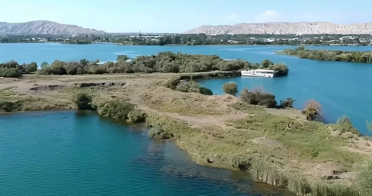 Уровень воды в Мингячевирском водохранилище снизился почти на метр