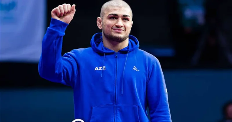 Борец Азербайджана против американского чемпиона на московском турнире
