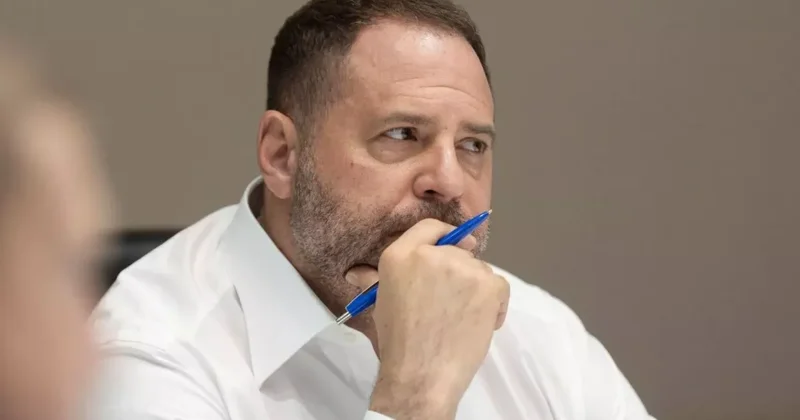 Суд смягчил меру пресечения для Ермака