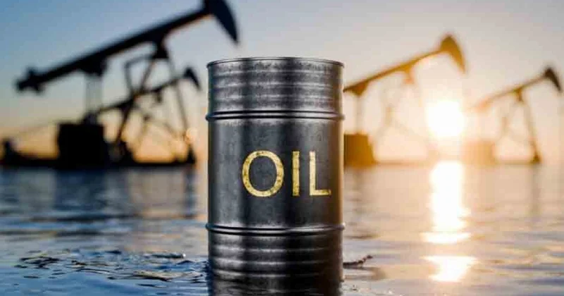 Ормуз закрыт, нефть дорожает