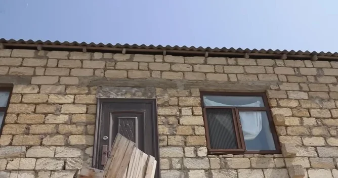 Жительница бакинского поселка стала жертвой обмана со стороны риелтора