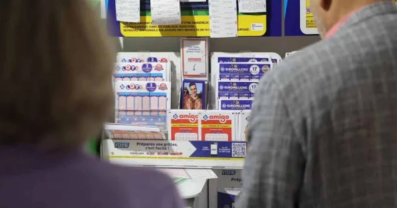В Париже супруги выиграли 10 млн евро из за того, что рано пришли в ресторан