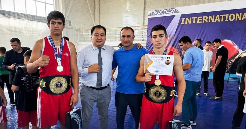 Azərbaycan boksçuları beynəlxalq turnirdə iki qızıl medal qazanıblar FOTO