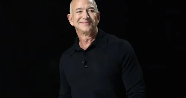 Bezos "Liverpul"un səhmlərini almağa hazırlaşır