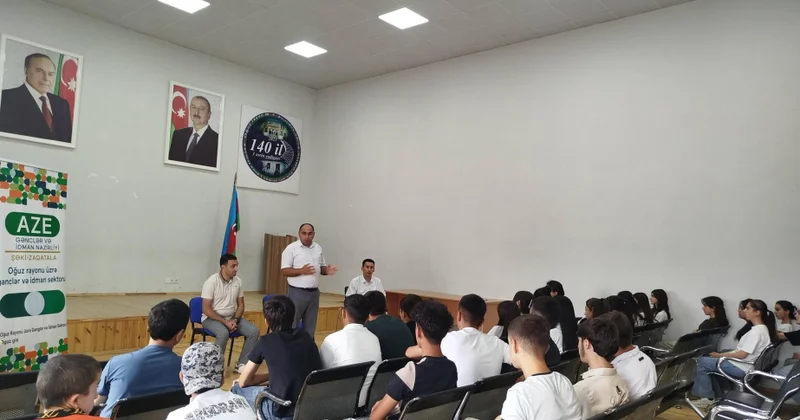 Uğurun sirri nədir? Oğuzda gənclərlə interaktiv və motivasiyaedici müzakirə olub