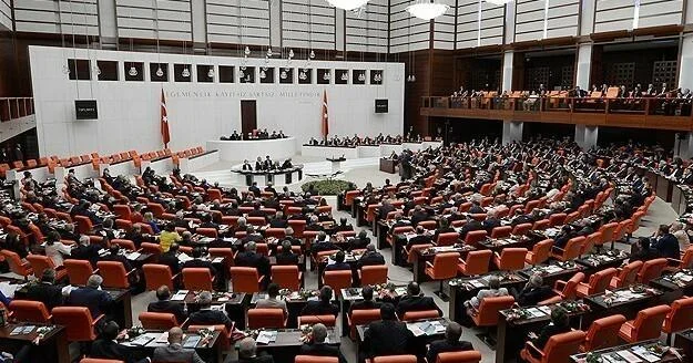 Türkiyə parlamenti 12 maddəlik qanun layihəsini qəbul edib