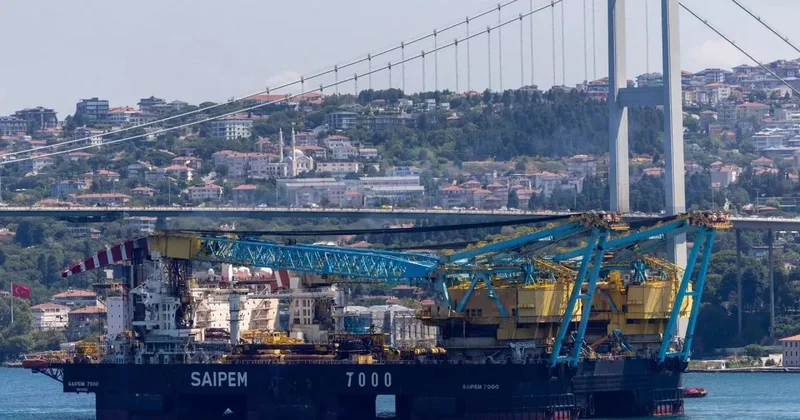Türkiyə boğazlarından Qara dənizə keçən gəmilərə məhdudiyyət qoyulub?
