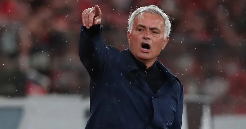 Niyə Mourinyo 2013 cü ildə “Mançester Yunayted”i çalışdırmaqdan imtina edib?