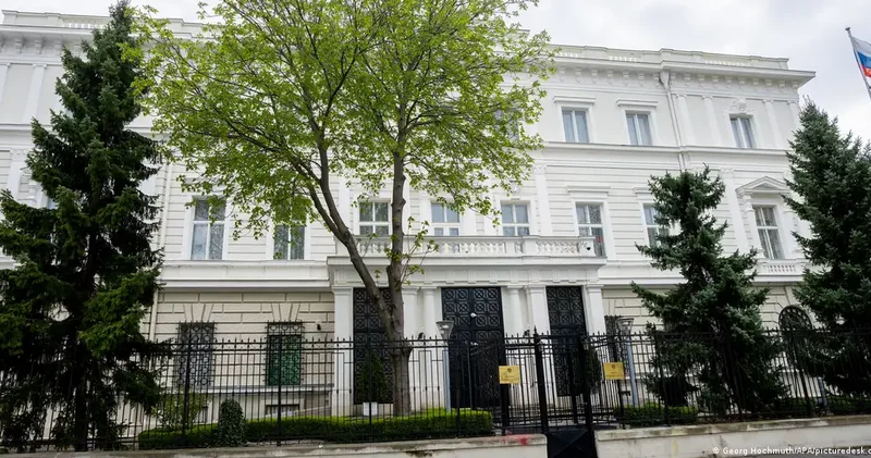 “Agentstvo“: Vyanada 20 Rusiya diplomatı xüsusi xidmətlərlə bağlıdır