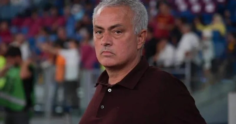 Joze Mourinyo İngiltərəyə dönür