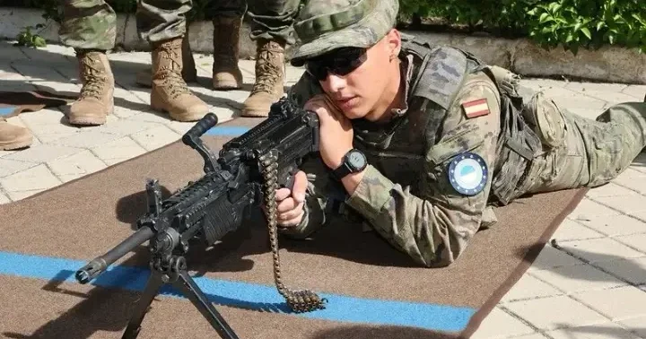 Испания уже подготовила более 8 тысяч украинских военных