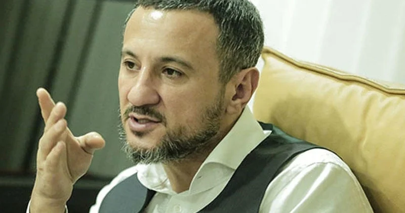 Ağadadaş bayağı oxuyan olub, Niyaməddin Musayevi efirə buraxmırdılar