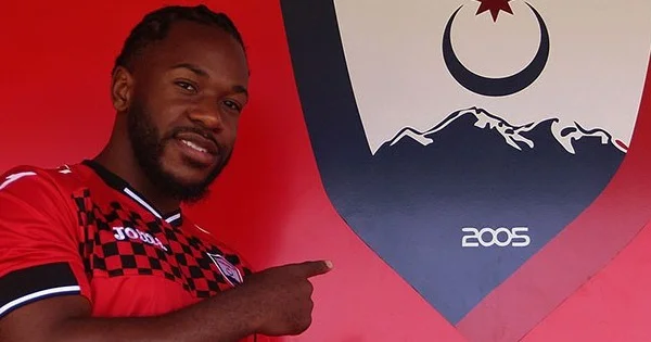 Kamerun millisində çıxış etmiş futbolçu “Qəbələ”də