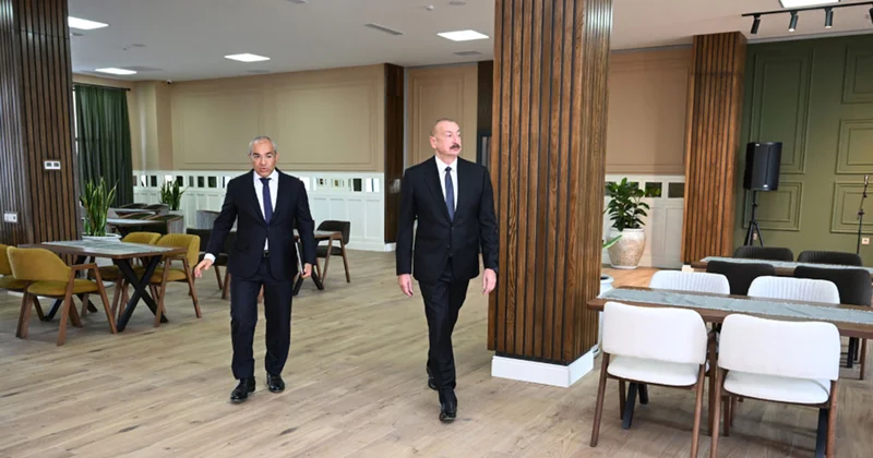 Prezident Bakıda açılışda Fotolar