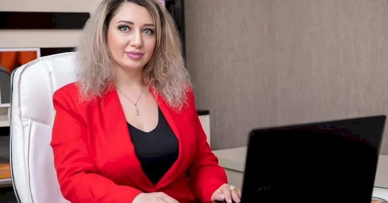 “Psixoloji savadsızlıq gəncləri depressiyaya sürükləyir” Psixoloq