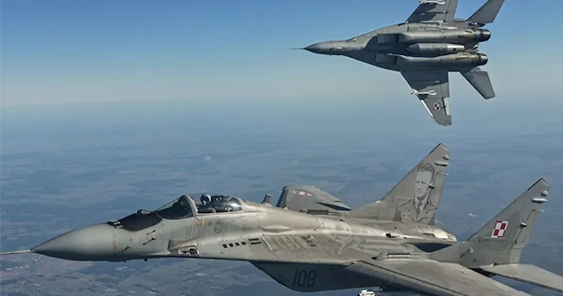 Rusiya PUA ları NATO nun hava məkanına girdi Polşada nə baş verir?