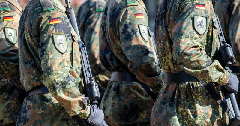 Almanların əksəriyyəti Silahlı Qüvvələrin gücləndirilməsini və Avropanın dayanıqlılığının artırılmasını istəyir