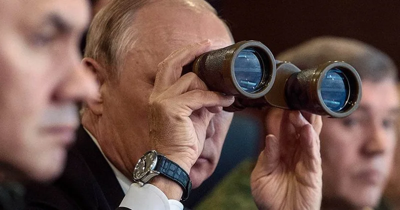 Владимир Владимирович забавляется главная тема