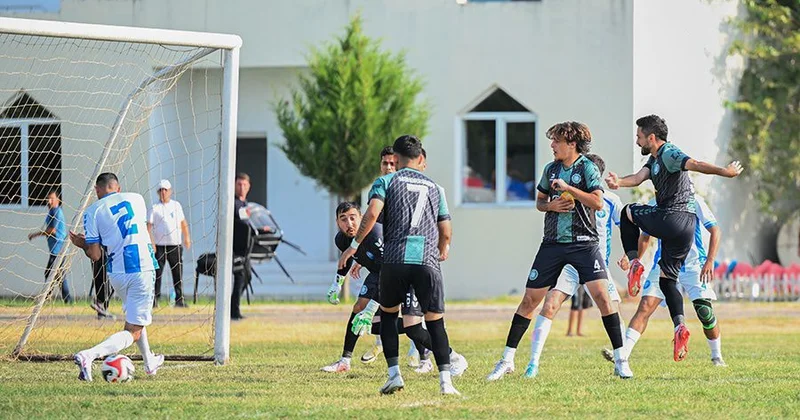 Liqada yeni məkan, toyu erkən tərk edən azarkeş, çexiyalı futbolsevərlər VİDEO