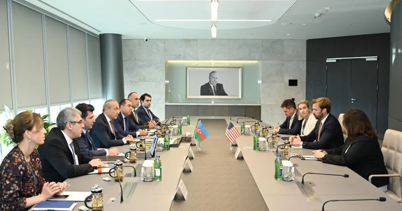 ABŞ ilə institusional əsasların möhkəmləndirilməsi, yeni əməkdaşlıq mexanizmləri və investisiya təşəbbüsləri barədə fikir mübadiləsi aparılıb