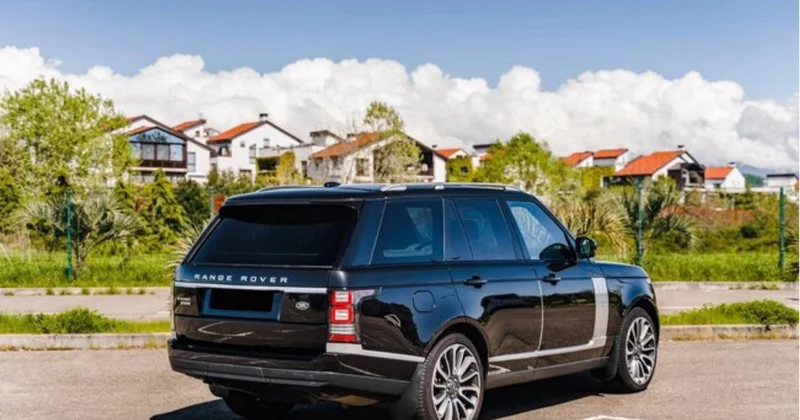 10 OL 016 dövlət nişanlı “Rang Rover”in sahibi Xankəndində olay yaratdı