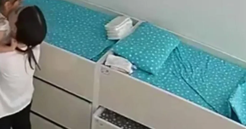 Uşaq bağçasında azyaşlı ilə kobud rəftar edildi VİDEO