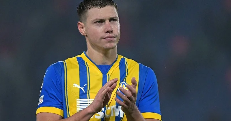 Ukraynalı futbolçu: Baş məşqçi dəyişliyi Azərbaycan millisinə təsir etdi