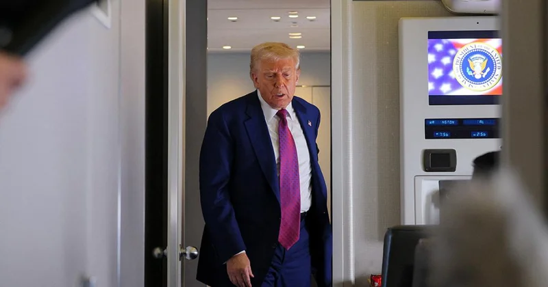 Республиканцы давят на Трампа: введите санкции против России