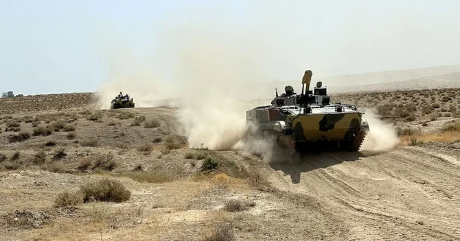 Azərbaycan Ordusunda praktiki məşğələlər icra olunub