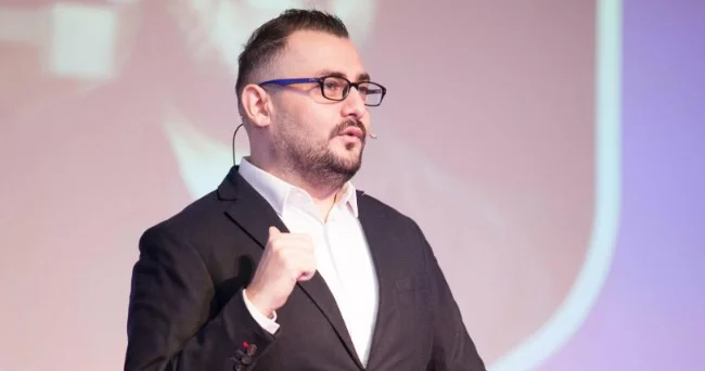 Quru sərhədlərin bağlı olmasından kasıb adamlar zərər çəkir Murad Arif