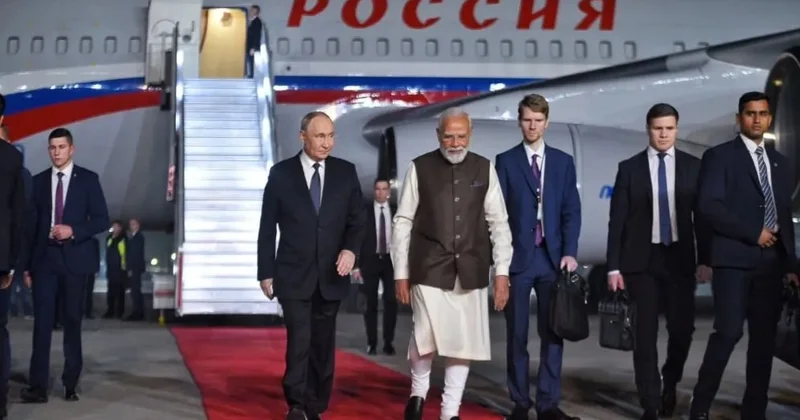 Putin Hindistana gedir